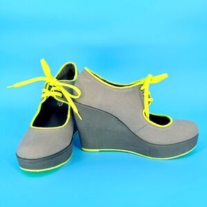 Volatile Kicks Grey Canvas Neon Yellow Platform Wedge Mary Jane Sneakers Size 8